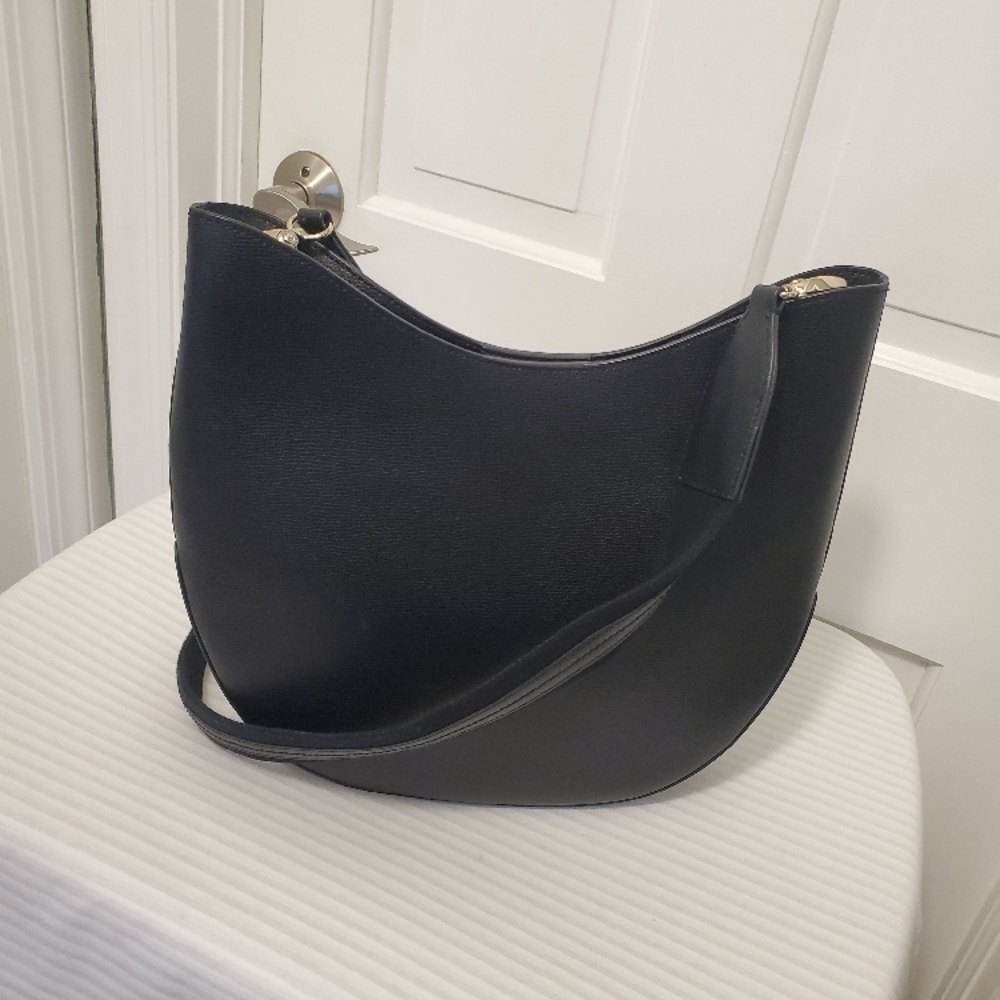 Henri Bendel W57th Black Hobo Large Floral Applique Crossbody - Picture 2 of 15